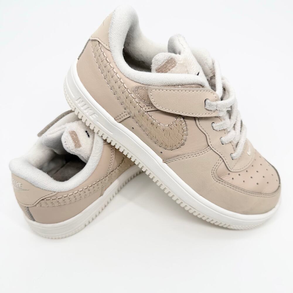 Nike Force 1 LowSE EasyOn "Rabbit" Tan/ Cream Youth Size 2 EUC Neutral Play Rare